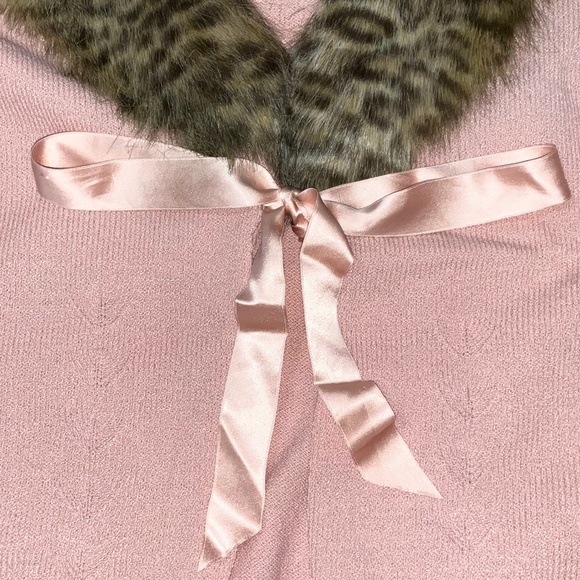 Karen Kane Lifestyle XL Rose Color Cardigan With Detachable Faux Fur Collar - Picture 16 of 17